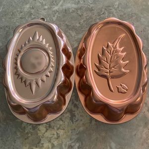 Vintage Copper molds.  Used as decoration only